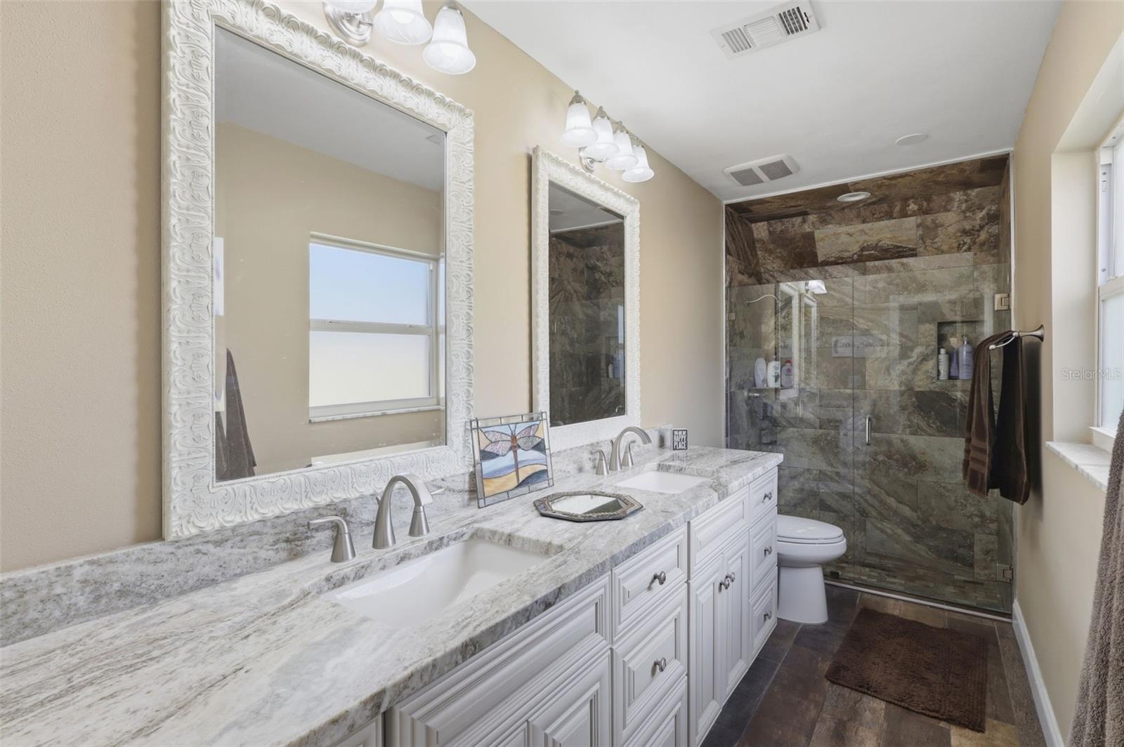 Image 19 of 42 For 103 Kaywood Drive