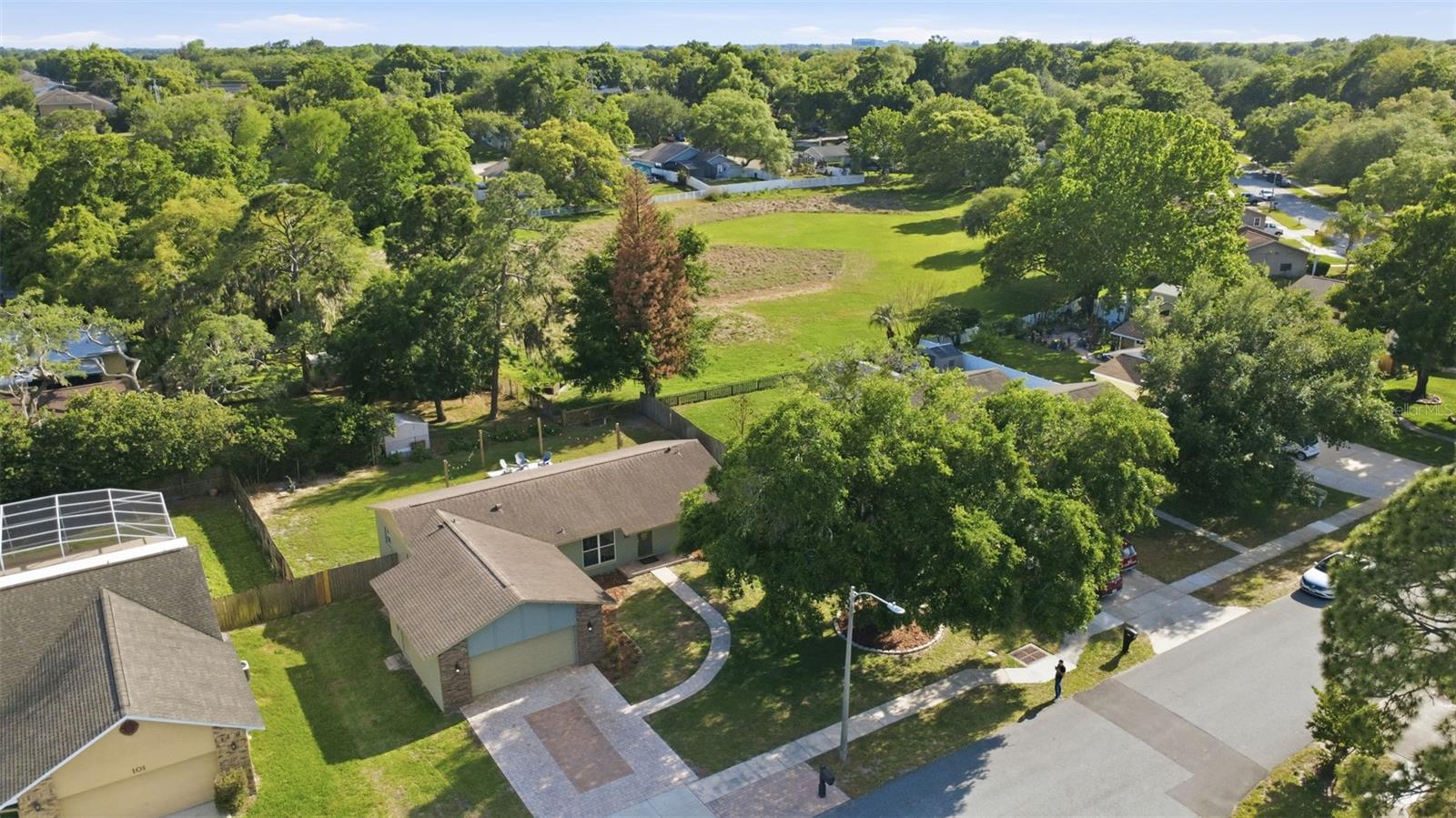 Image 35 of 42 For 103 Kaywood Drive