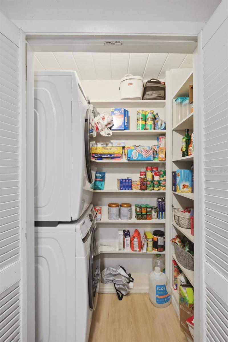 Image 16 of 46 For 112 Edwards Avenue