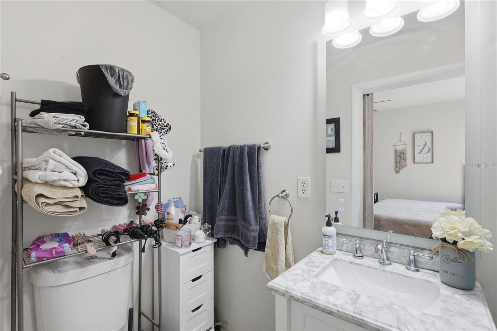 Image 19 of 46 For 112 Edwards Avenue