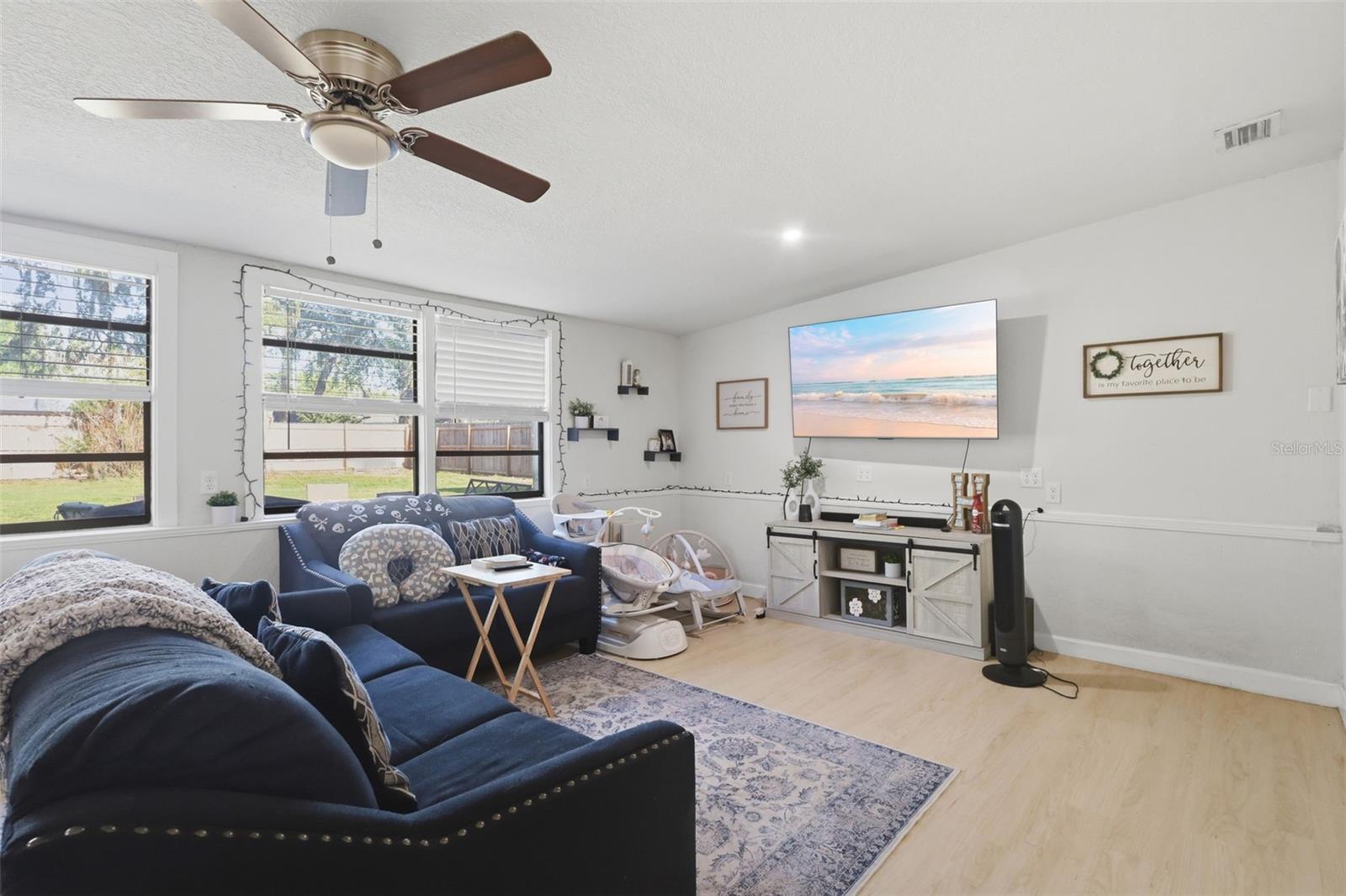 Image 20 of 46 For 112 Edwards Avenue