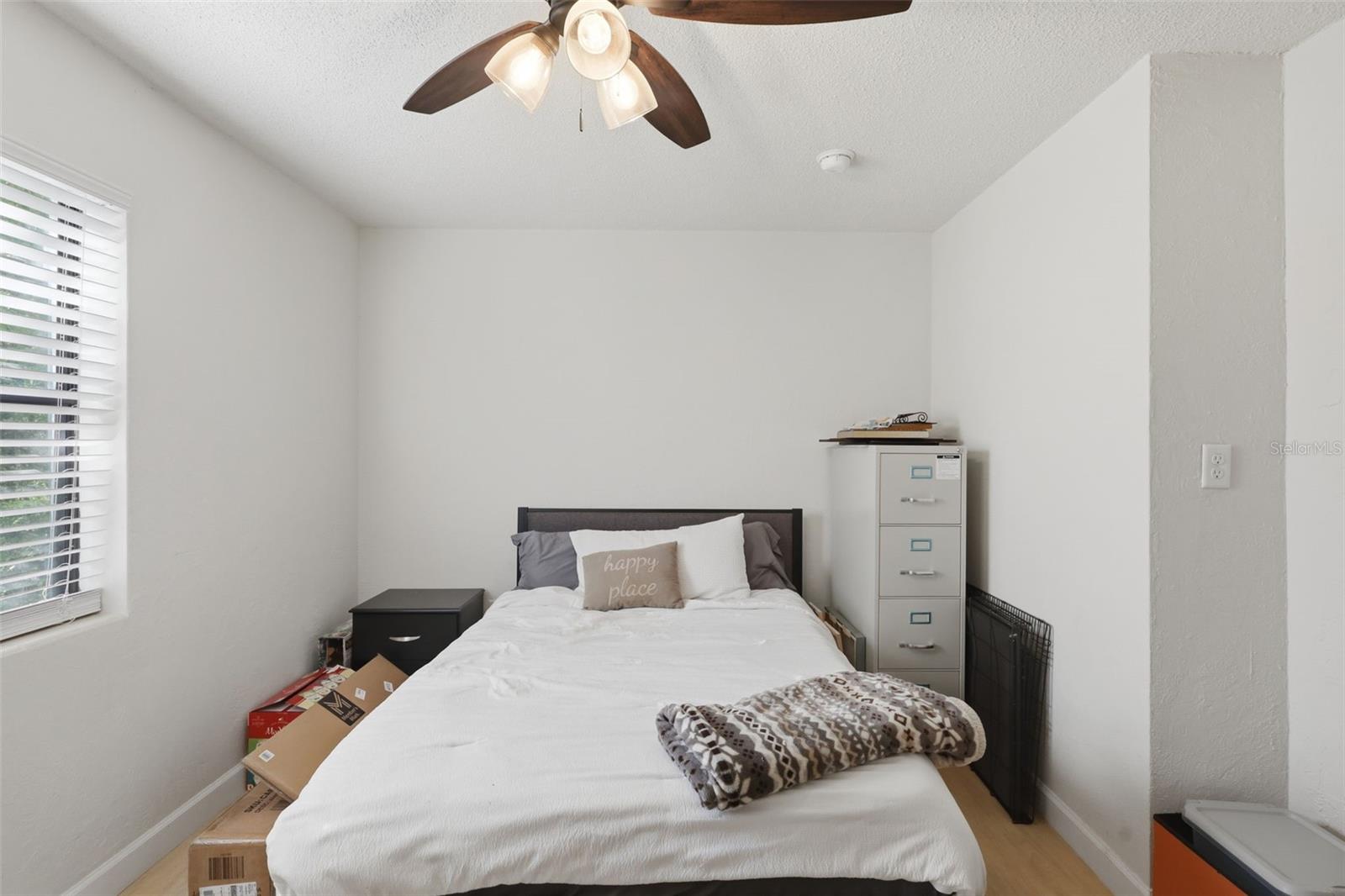 Image 28 of 46 For 112 Edwards Avenue