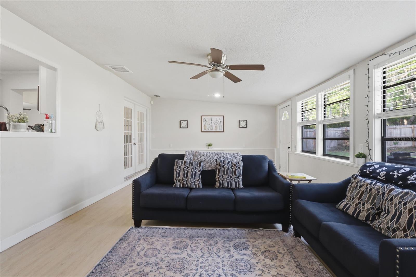 Image 3 of 46 For 112 Edwards Avenue