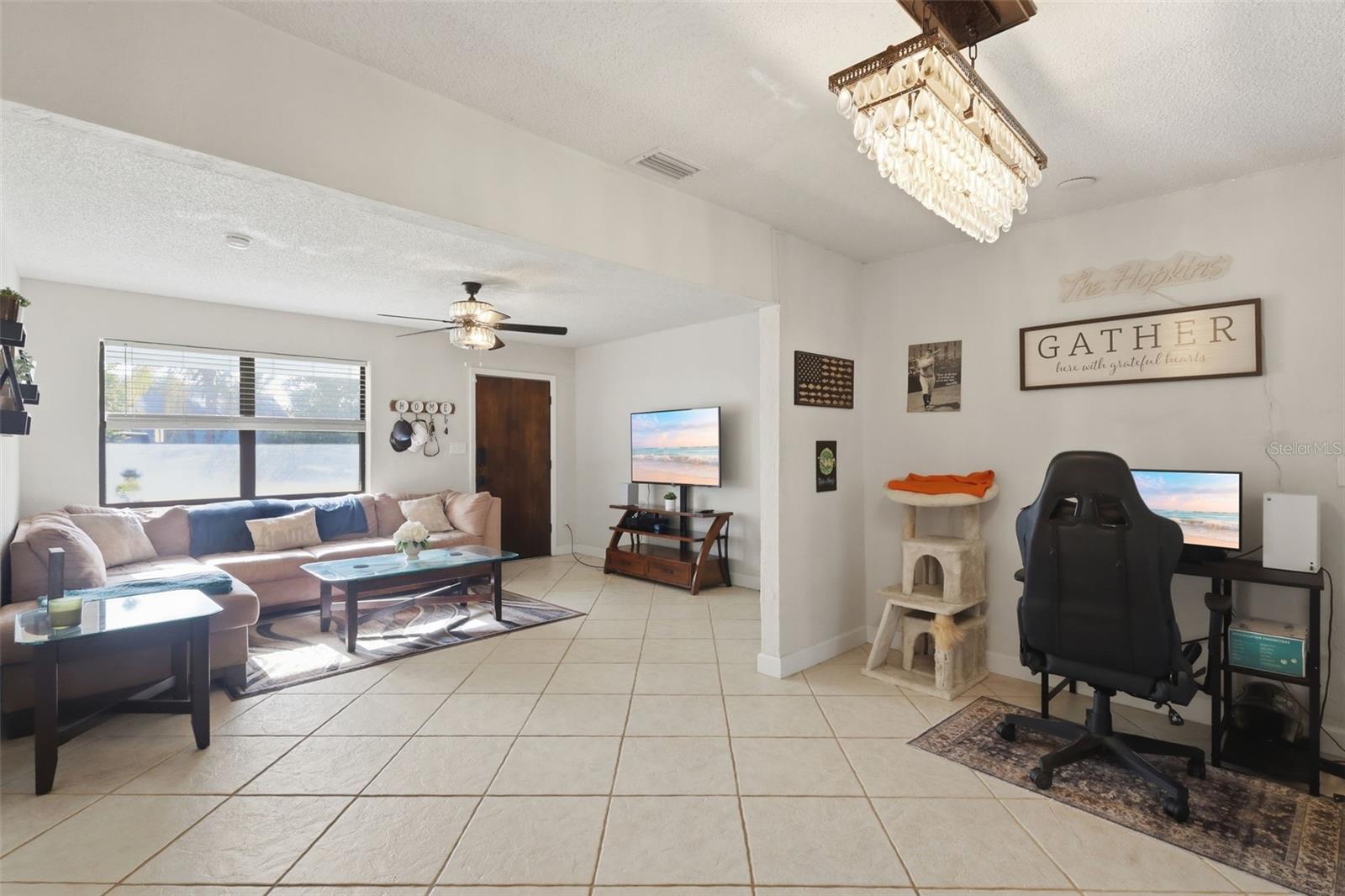 Image 7 of 46 For 112 Edwards Avenue