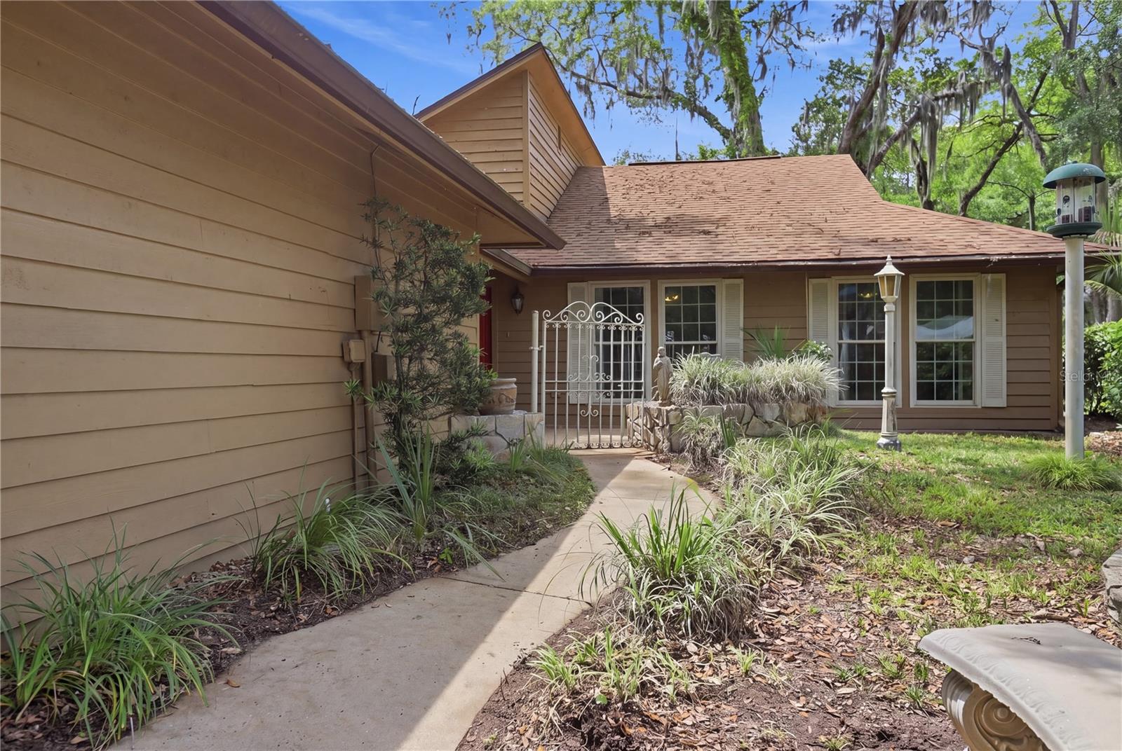 Image 10 of 37 For 32 Ramblewood Trail