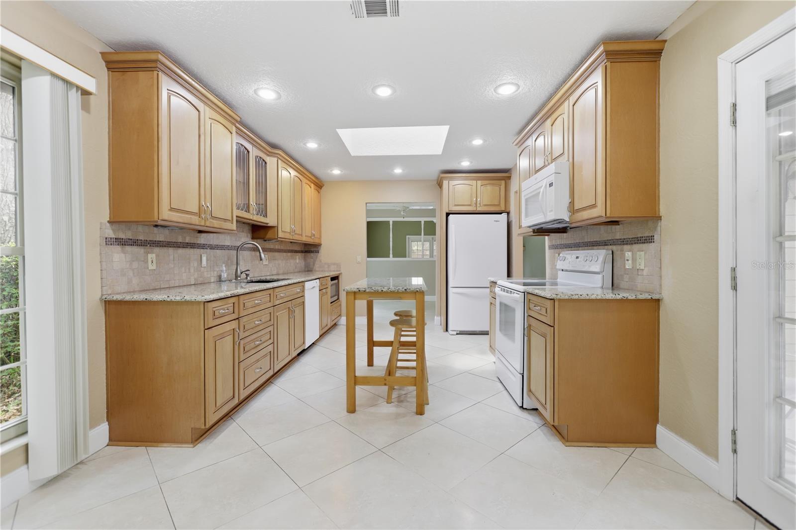 Image 20 of 37 For 32 Ramblewood Trail