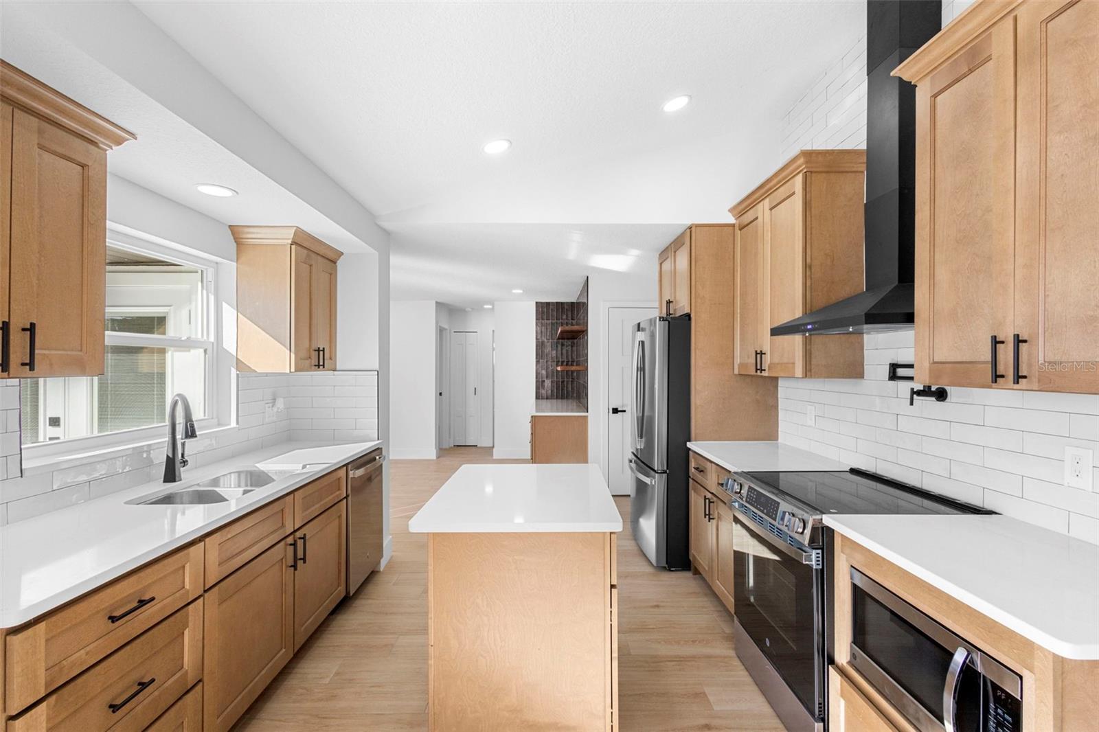 Image 14 of 39 For 1972 Vienna Avenue