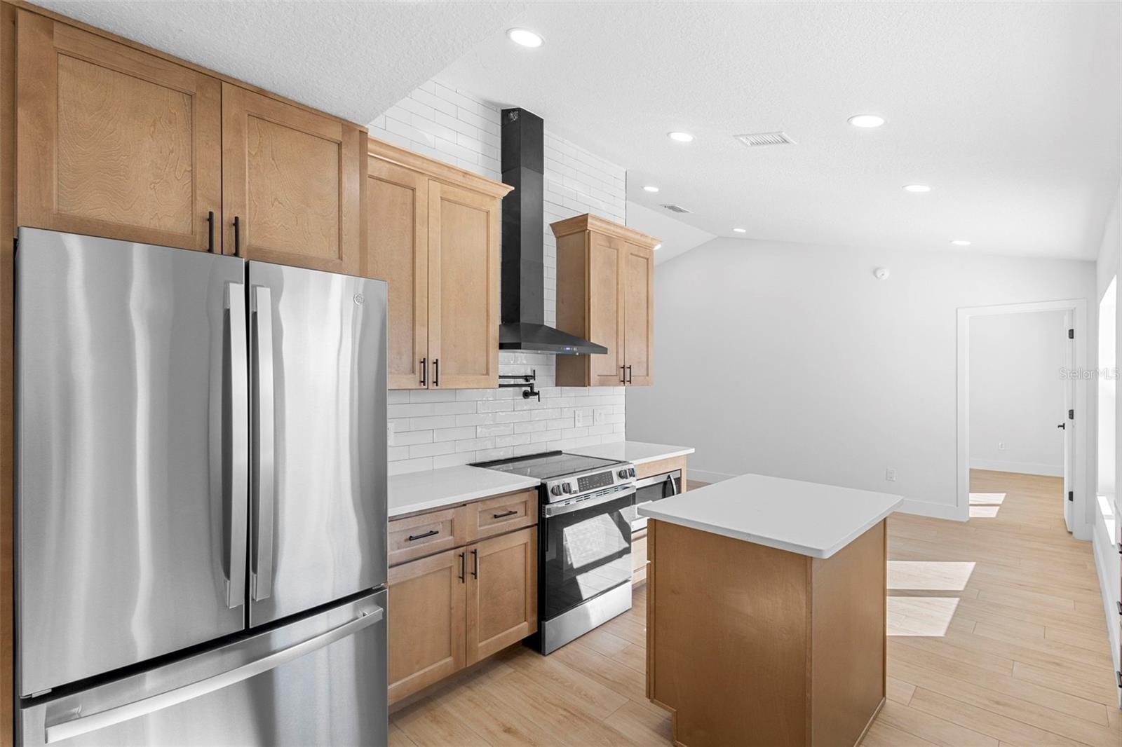 Image 16 of 39 For 1972 Vienna Avenue