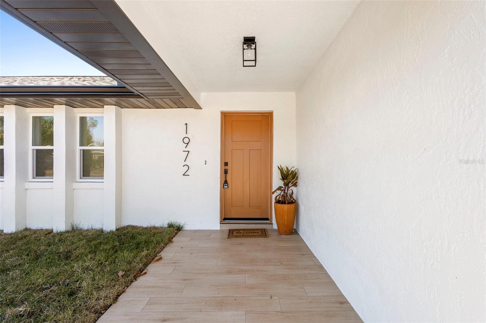 Image 3 of 39 For 1972 Vienna Avenue