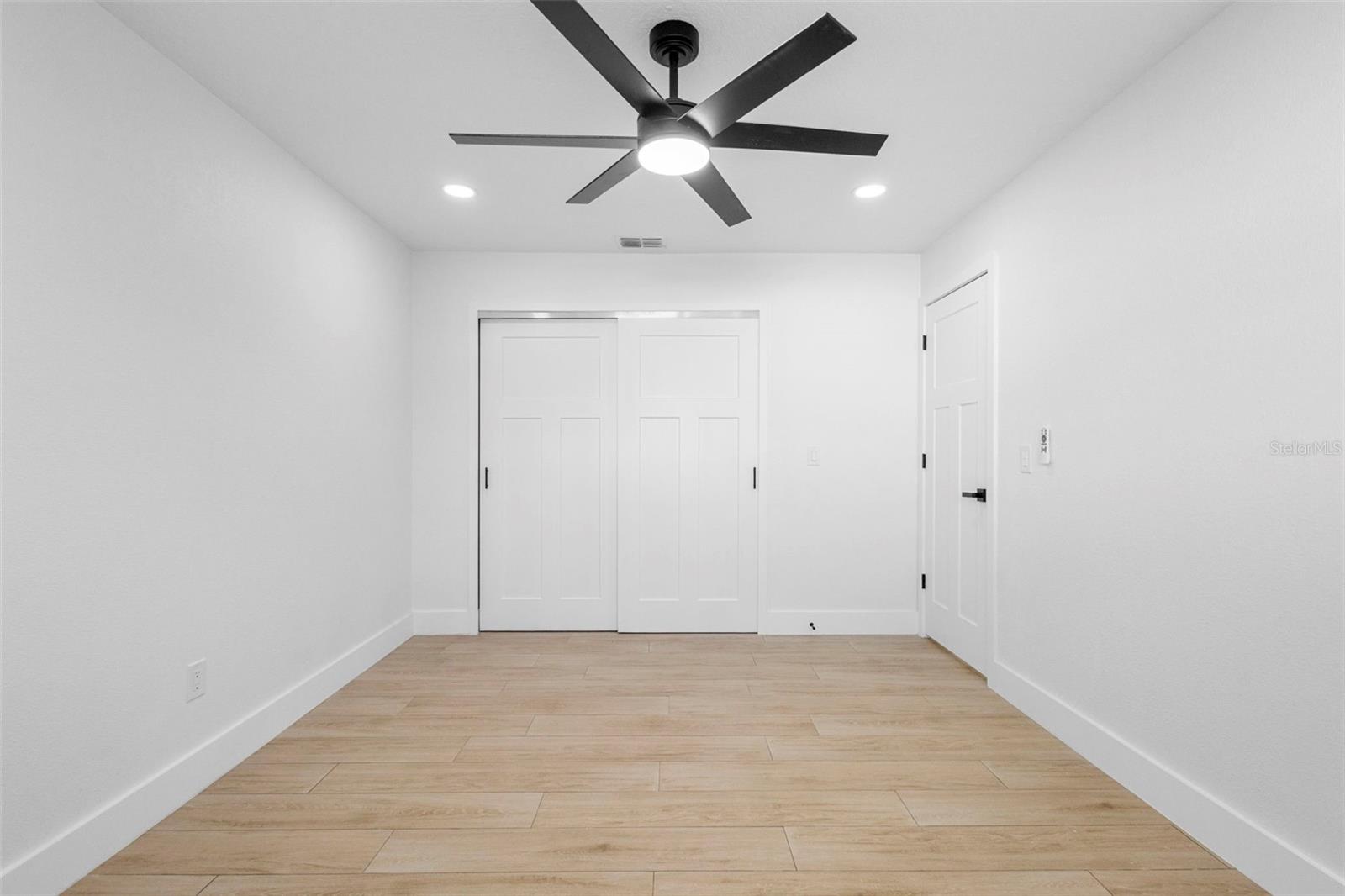 Image 30 of 39 For 1972 Vienna Avenue