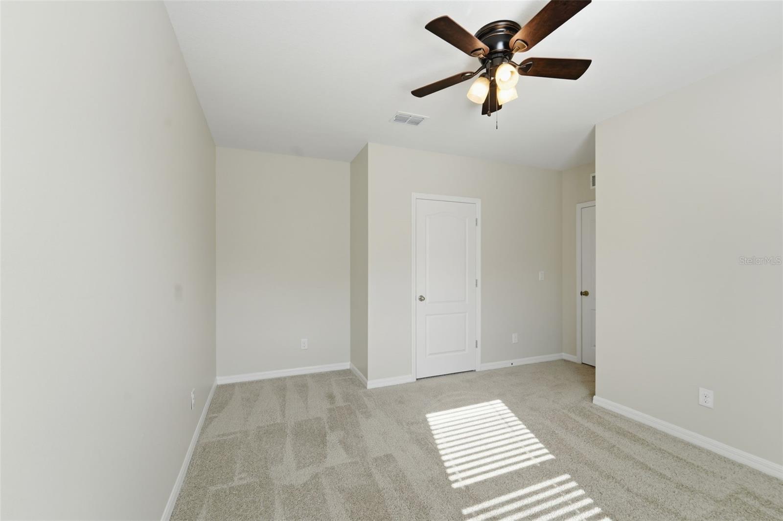 Image 19 of 33 For 129 Jacobs Landing Court