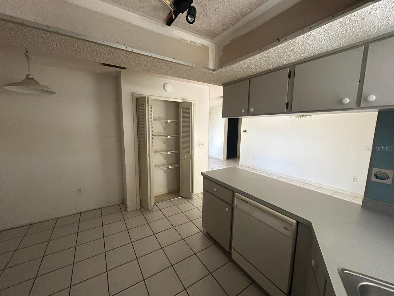 Image 12 of 15 For 2429 Albury Avenue