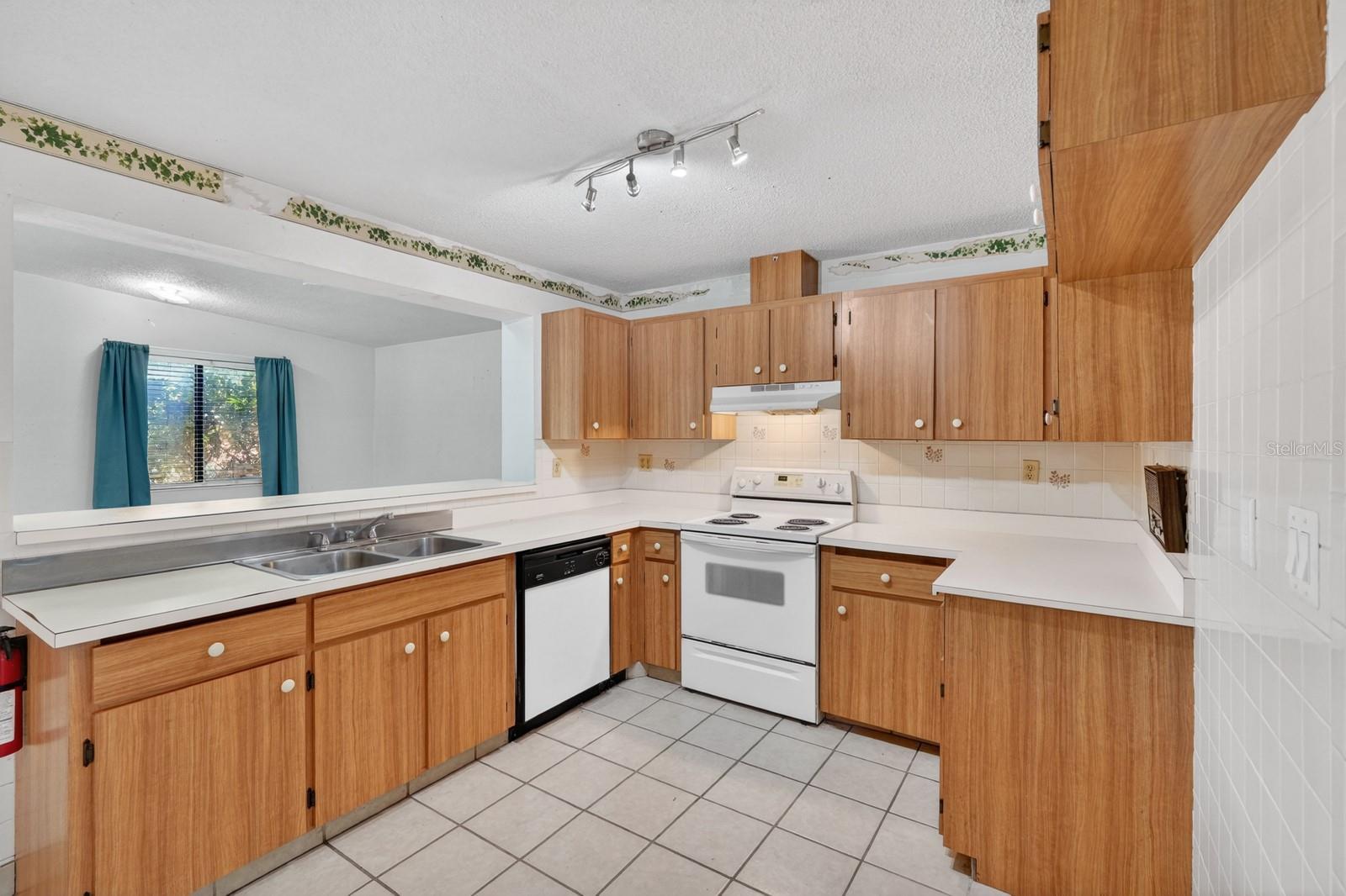 Image 10 of 46 For 612 Johnson Drive