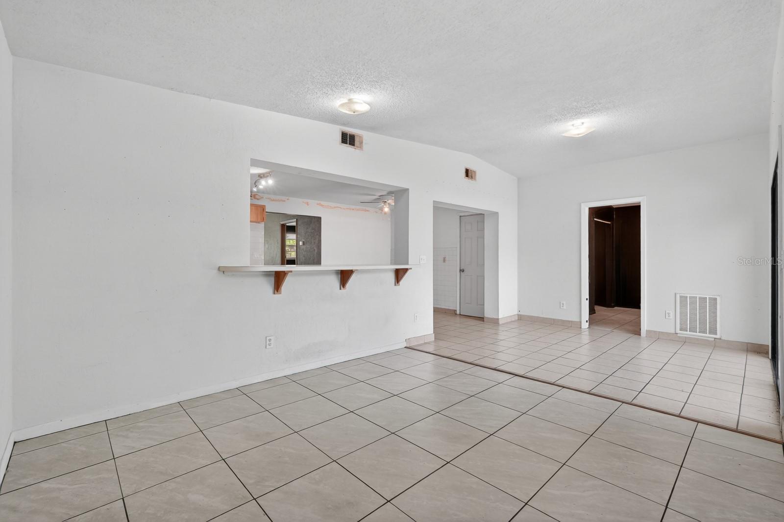 Image 16 of 46 For 612 Johnson Drive