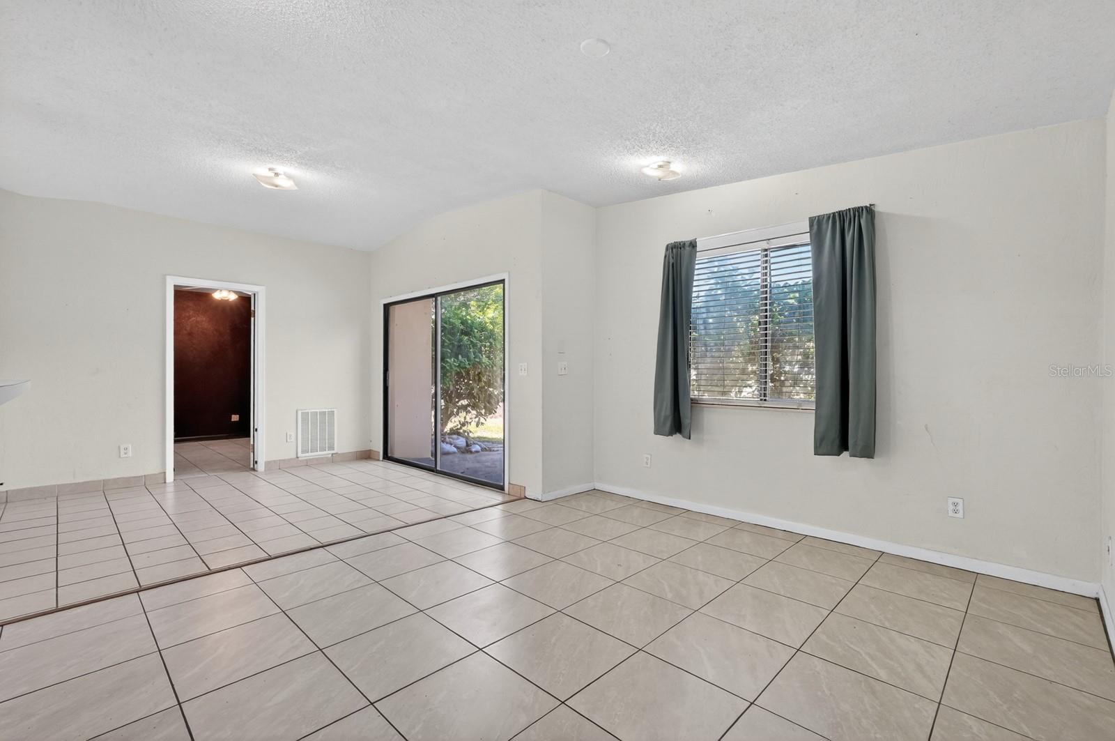 Image 17 of 46 For 612 Johnson Drive