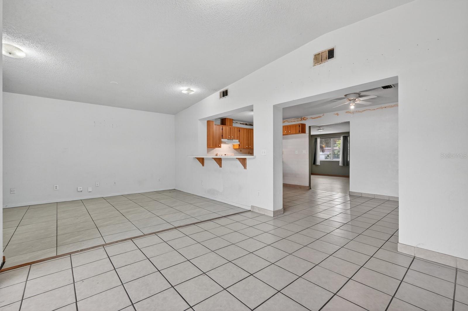 Image 18 of 46 For 612 Johnson Drive