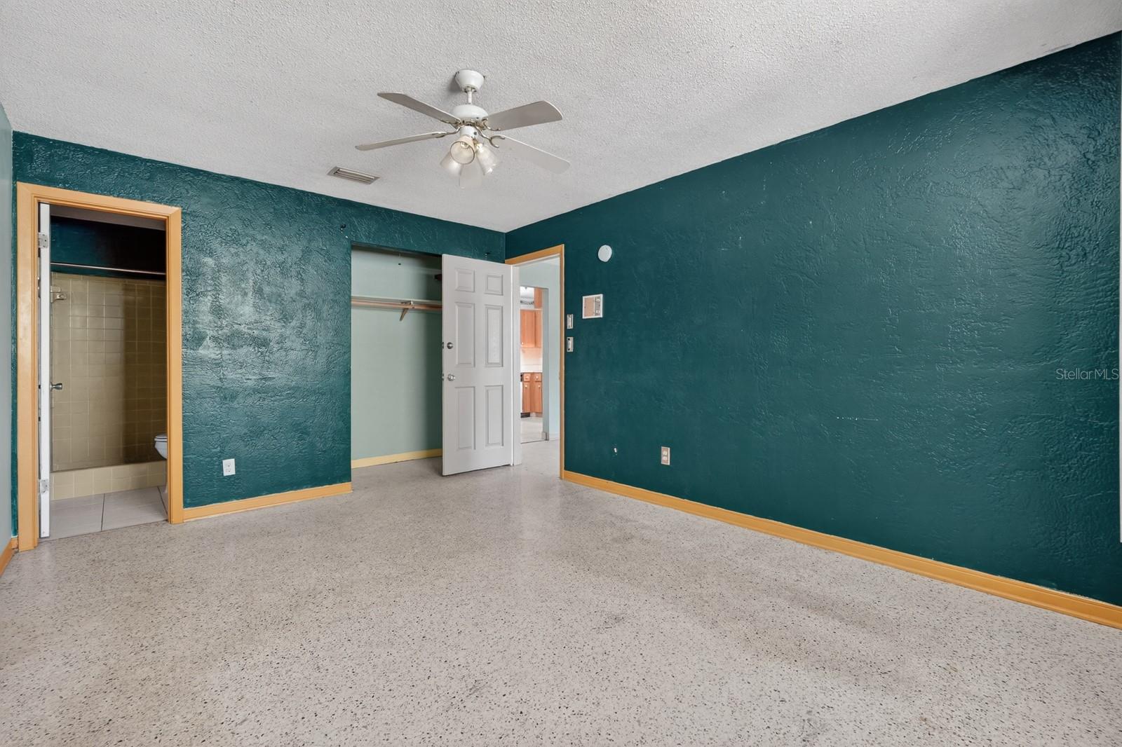 Image 21 of 46 For 612 Johnson Drive