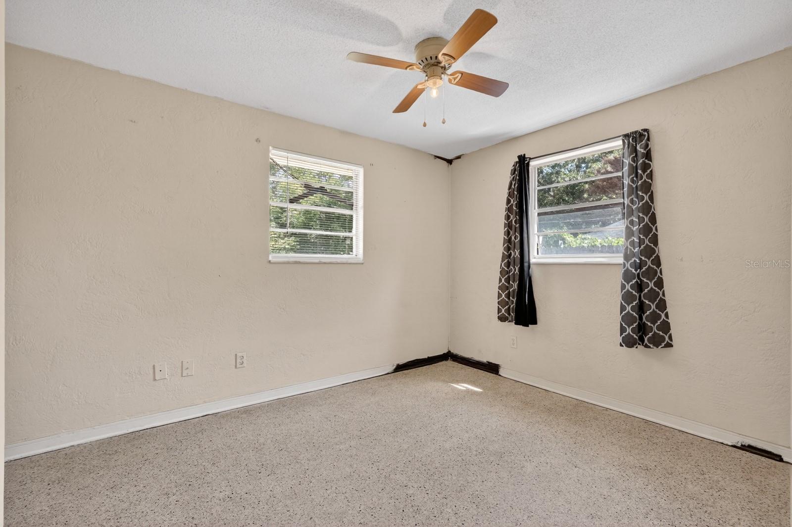 Image 23 of 46 For 612 Johnson Drive