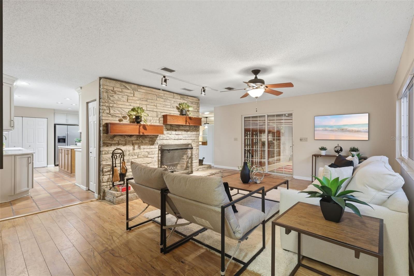 Image 10 of 60 For 1650 University Avenue