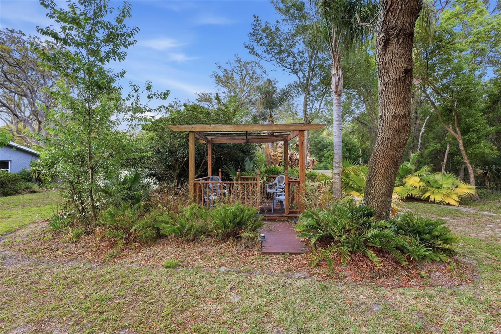 Image 16 of 60 For 1650 University Avenue