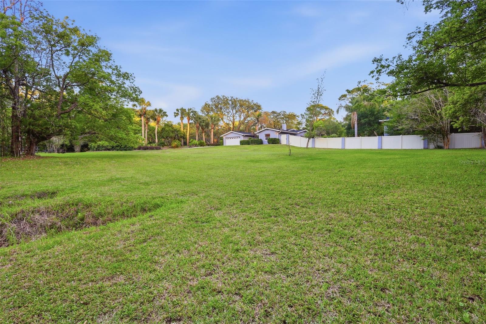 Image 24 of 60 For 1650 University Avenue