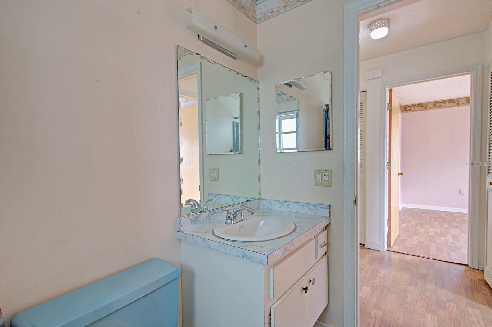 Image 17 of 22 For 720 Crestview Drive