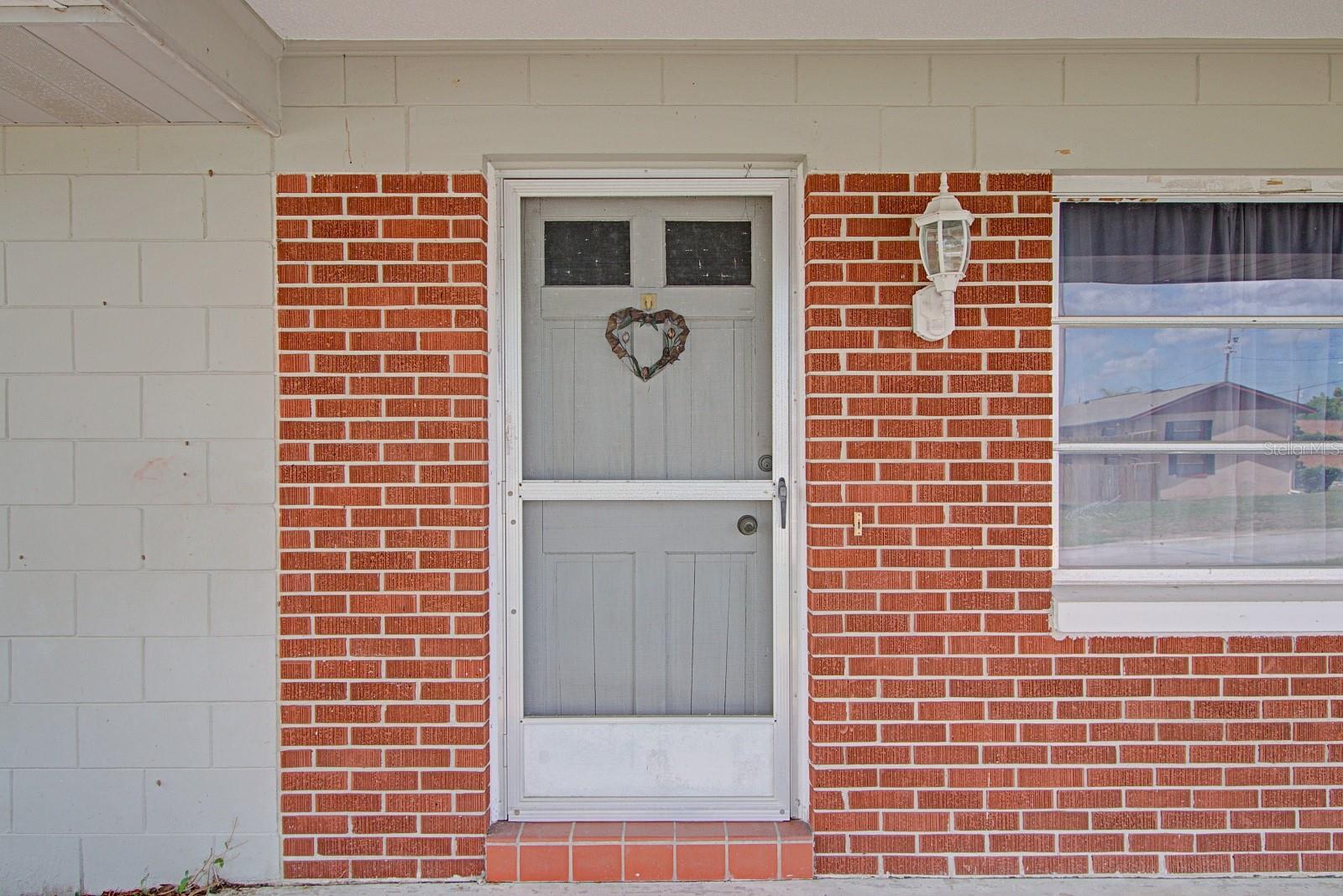 Image 8 of 22 For 720 Crestview Drive