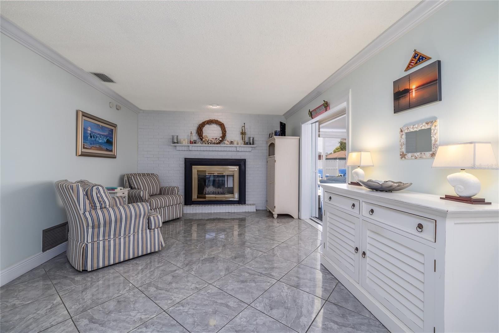 Image 15 of 41 For 2948 Lantern Drive