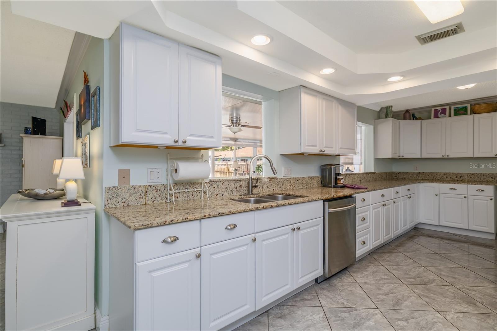 Image 19 of 41 For 2948 Lantern Drive