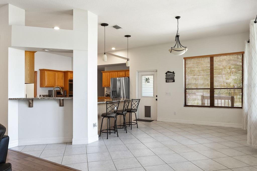 Image 7 of 20 For 1320 Trail By The Lake