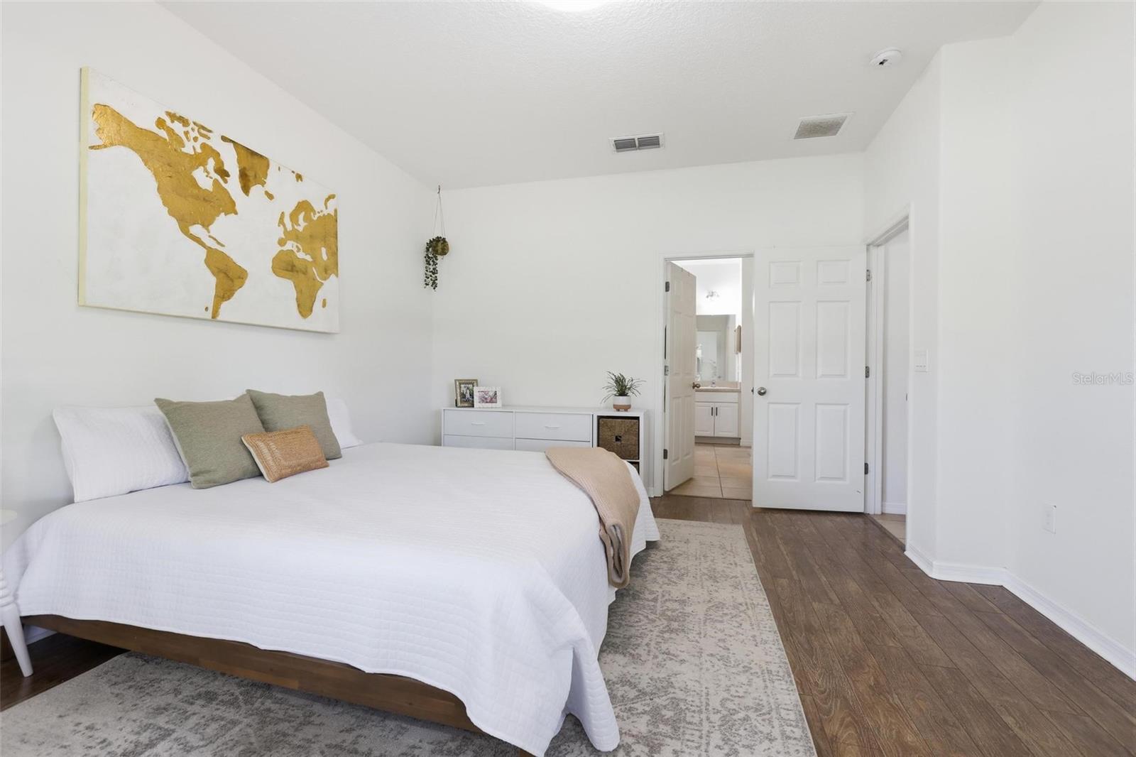 Image 5 of 34 For 3833 Bourbon Street