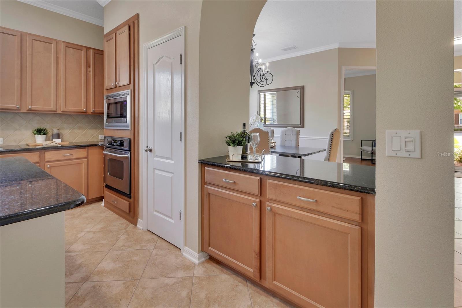 Image 16 of 48 For 186 Birchmont Drive