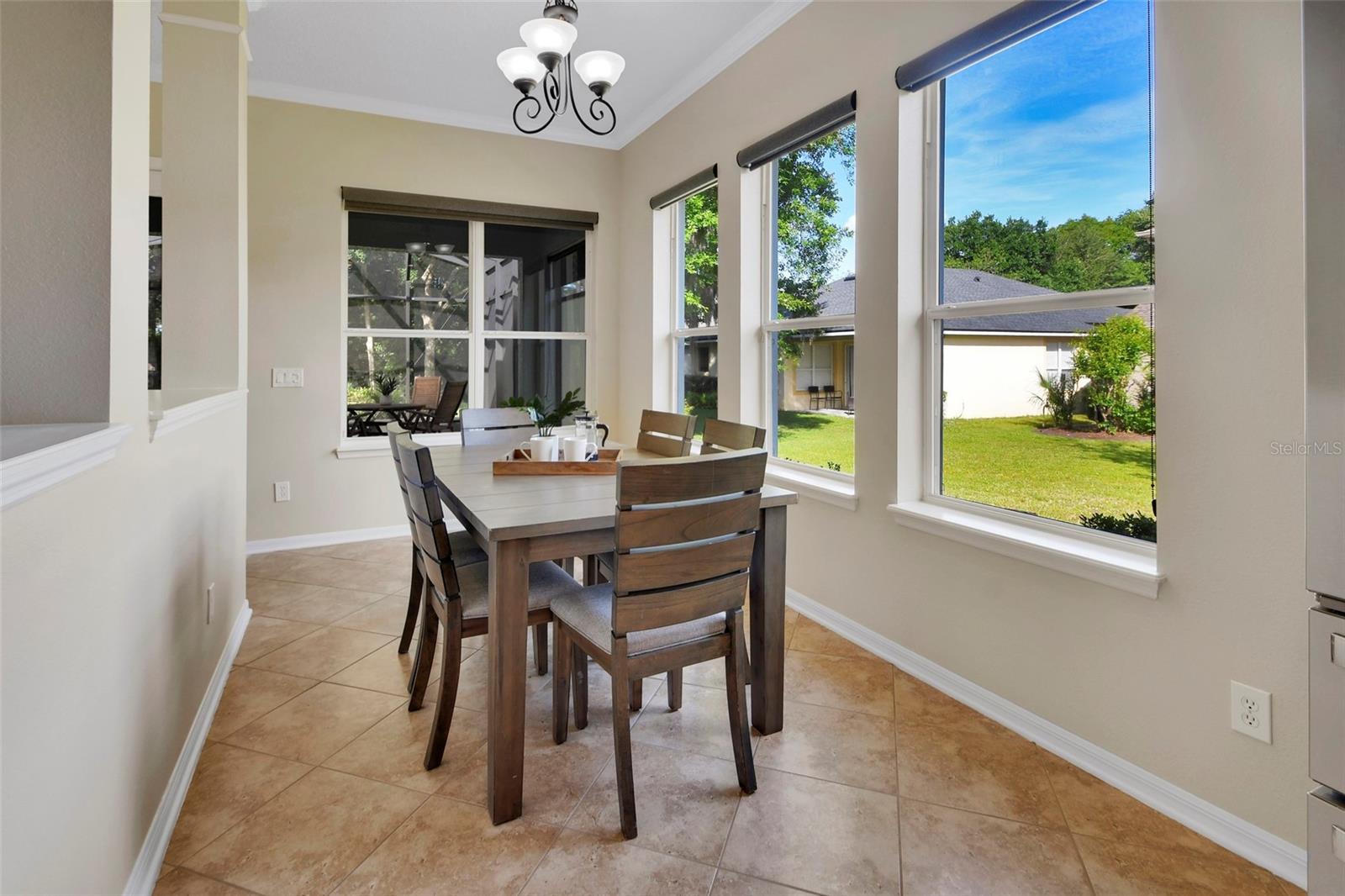 Image 20 of 48 For 186 Birchmont Drive