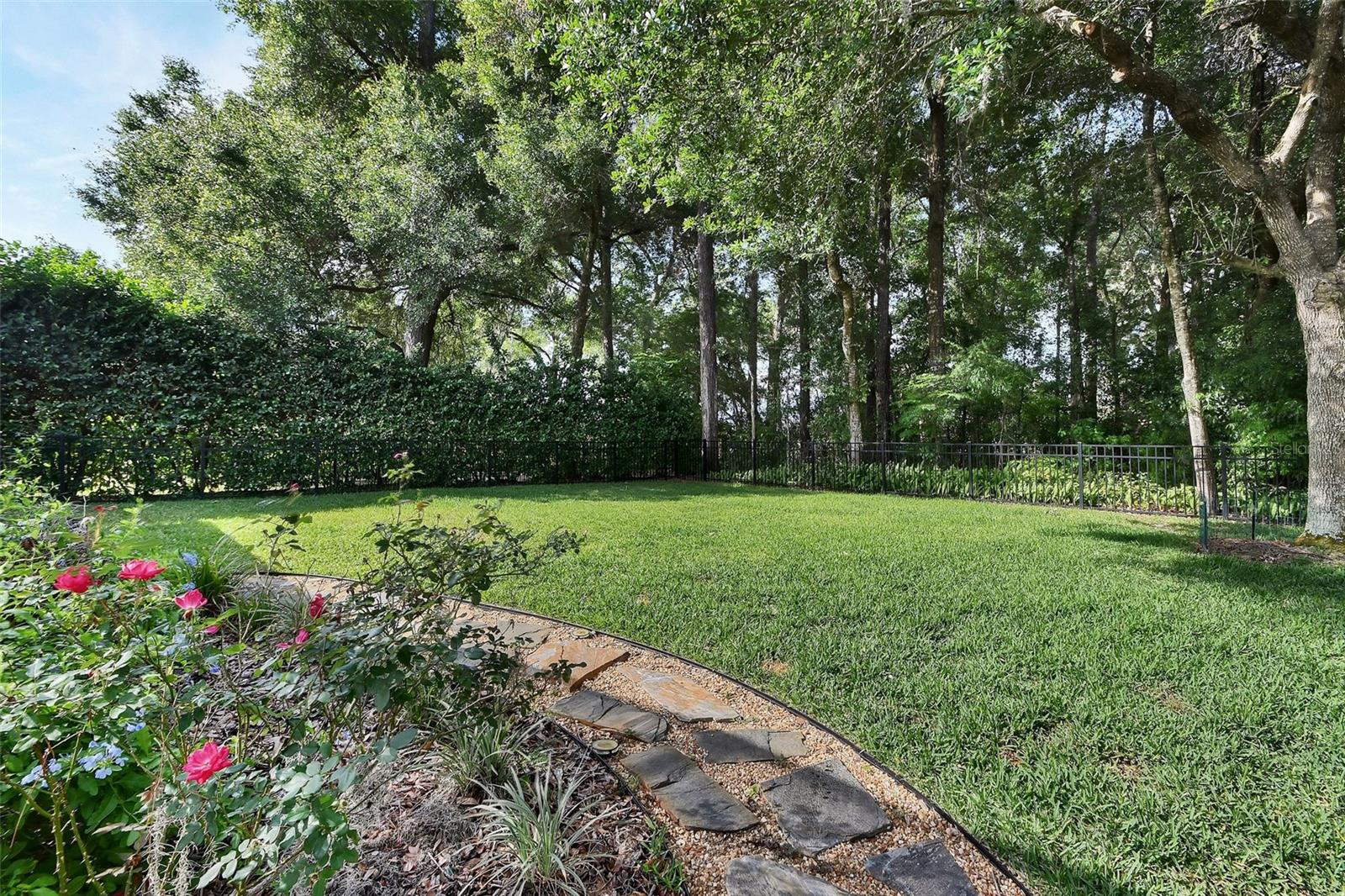 Image 42 of 48 For 186 Birchmont Drive