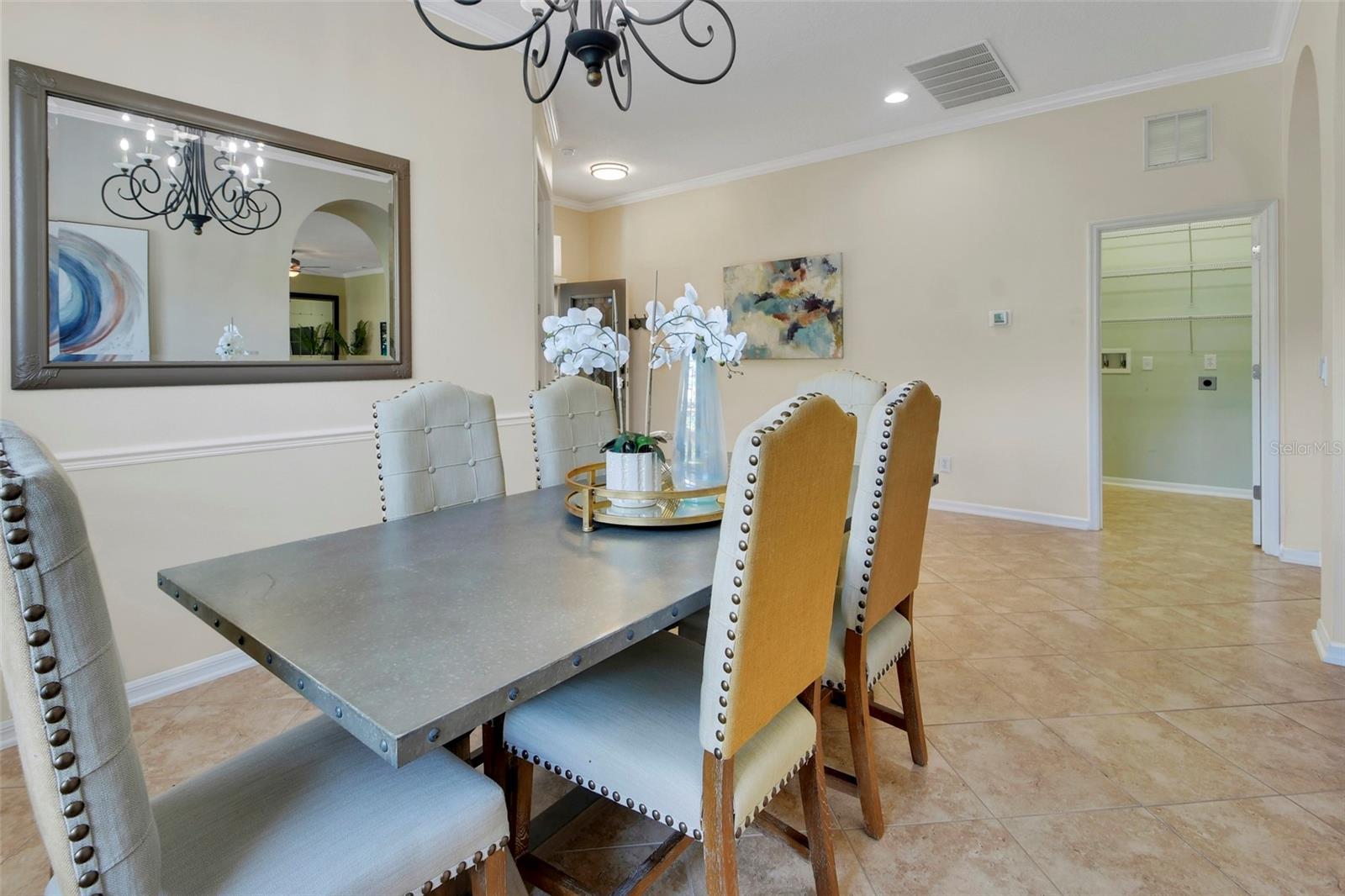 Image 9 of 48 For 186 Birchmont Drive