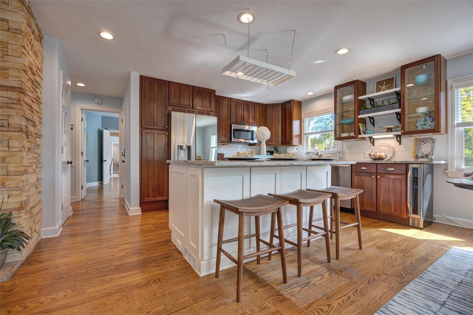 Image 11 of 100 For 105 Riverside Drive