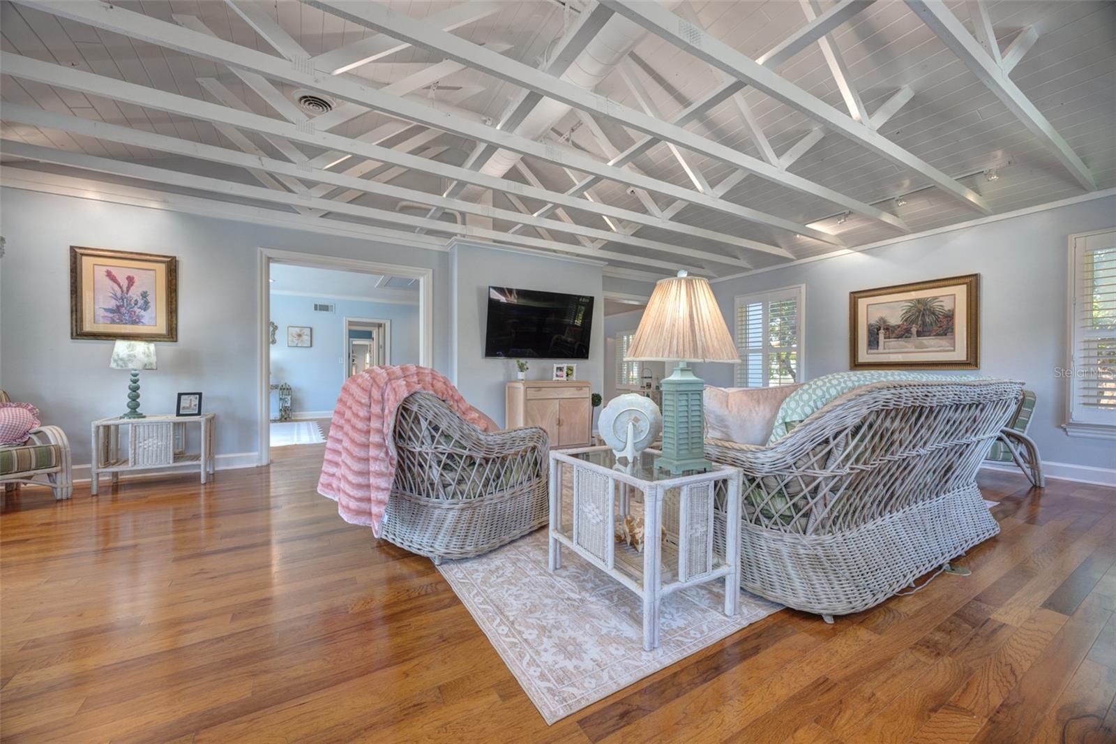 Image 29 of 100 For 105 Riverside Drive