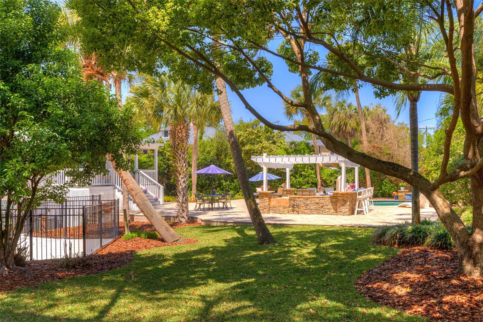 Image 87 of 100 For 105 Riverside Drive