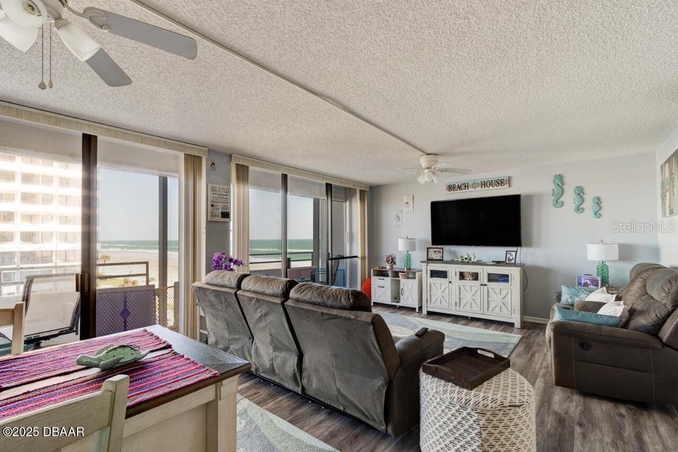 Image 3 of 43 For 2828 Atlantic Avenue 303