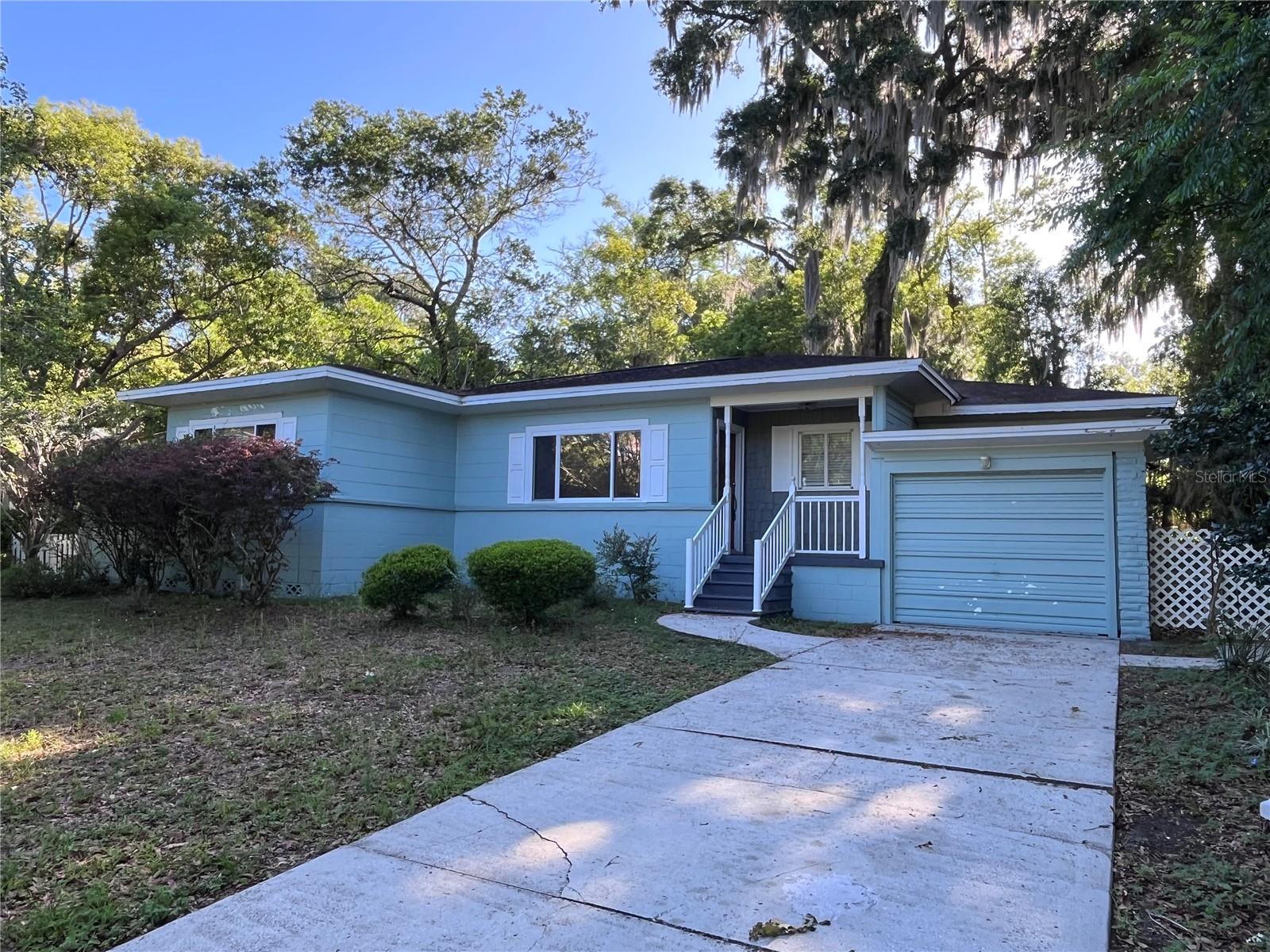 Details for 12 University Circle, DELAND, FL 32724