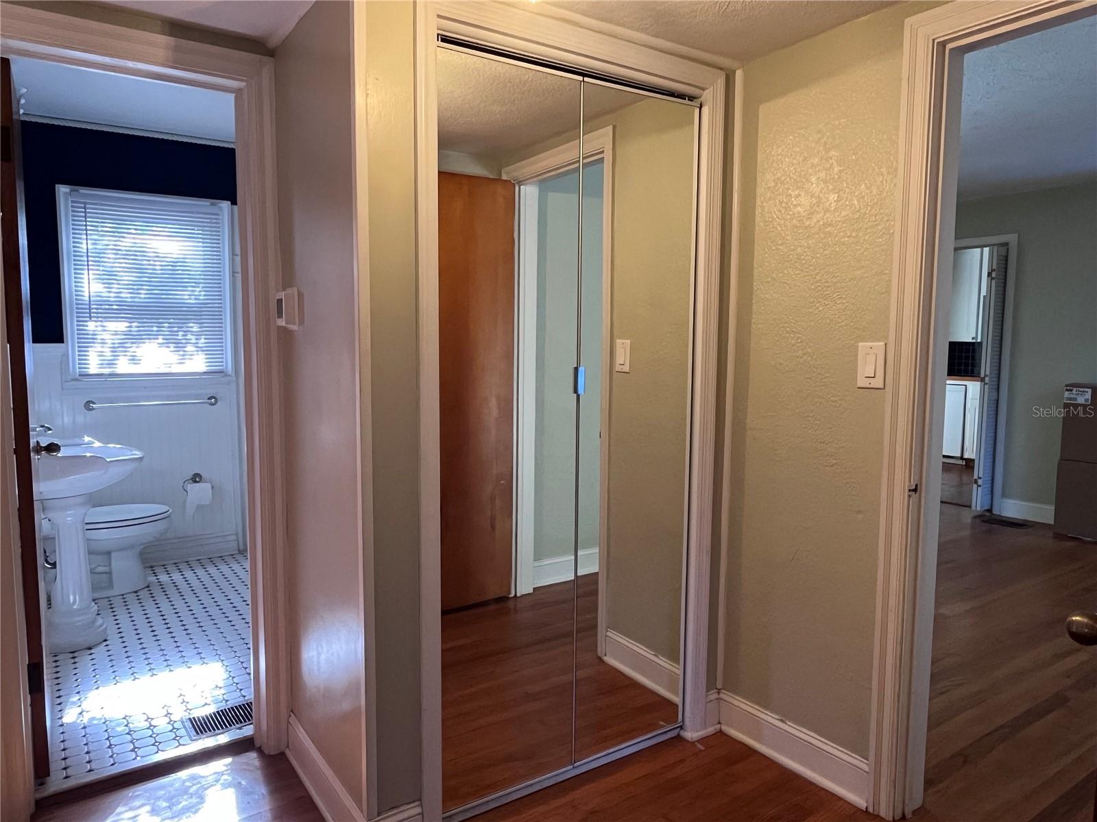 Image 12 of 14 For 12 University Circle