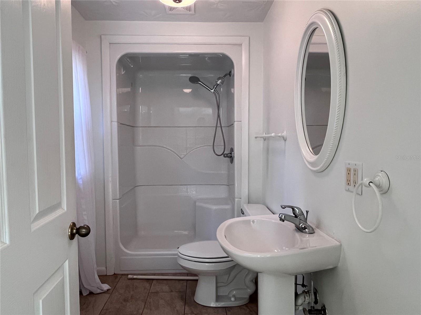 Image 9 of 14 For 12 University Circle