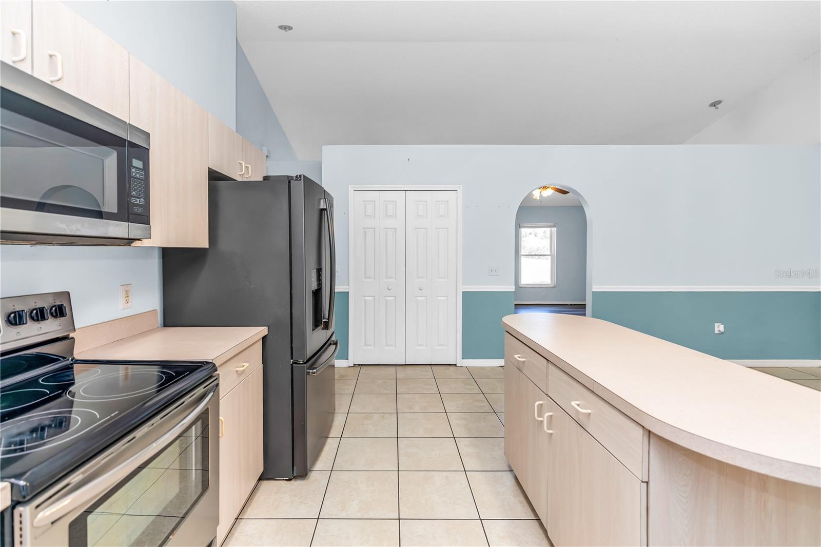 Image 6 of 30 For 3445 Angelica Street