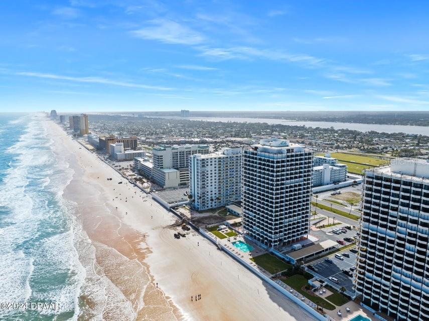 Image 16 of 55 For 2828 Atlantic Avenue 604