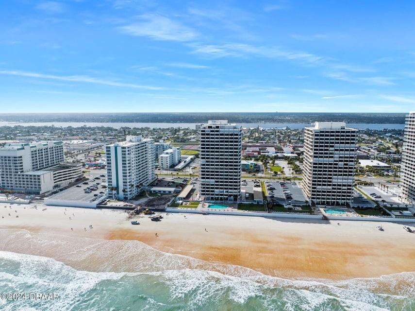 Image 19 of 55 For 2828 Atlantic Avenue 604