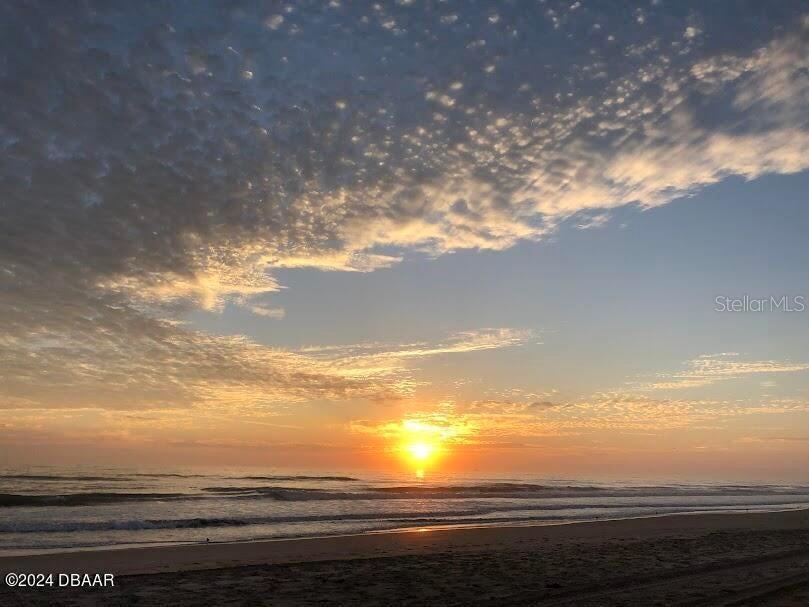 Image 39 of 55 For 2828 Atlantic Avenue 604