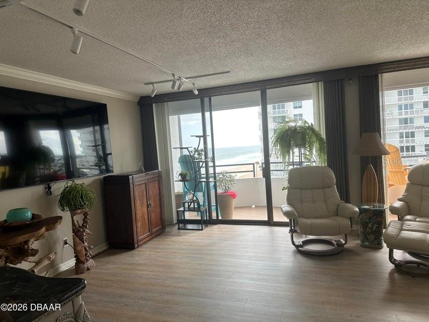 Image 5 of 55 For 2828 Atlantic Avenue 604