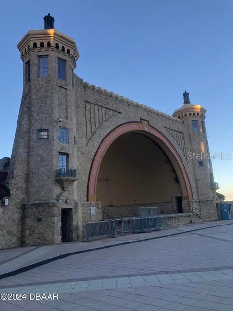 Image 53 of 55 For 2828 Atlantic Avenue 604