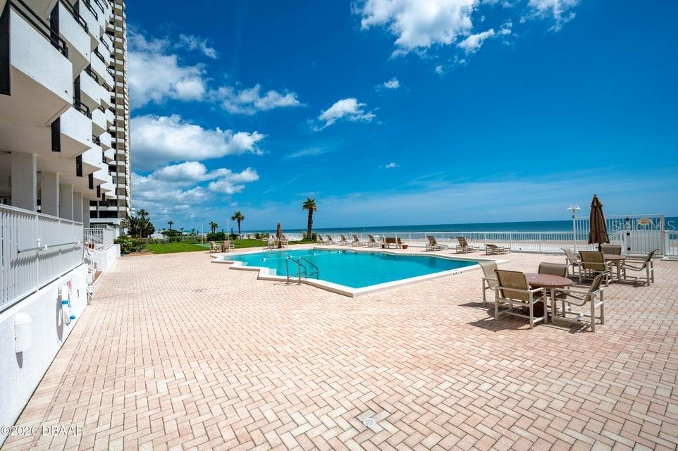 Image 27 of 41 For 2828 Atlantic Avenue 701