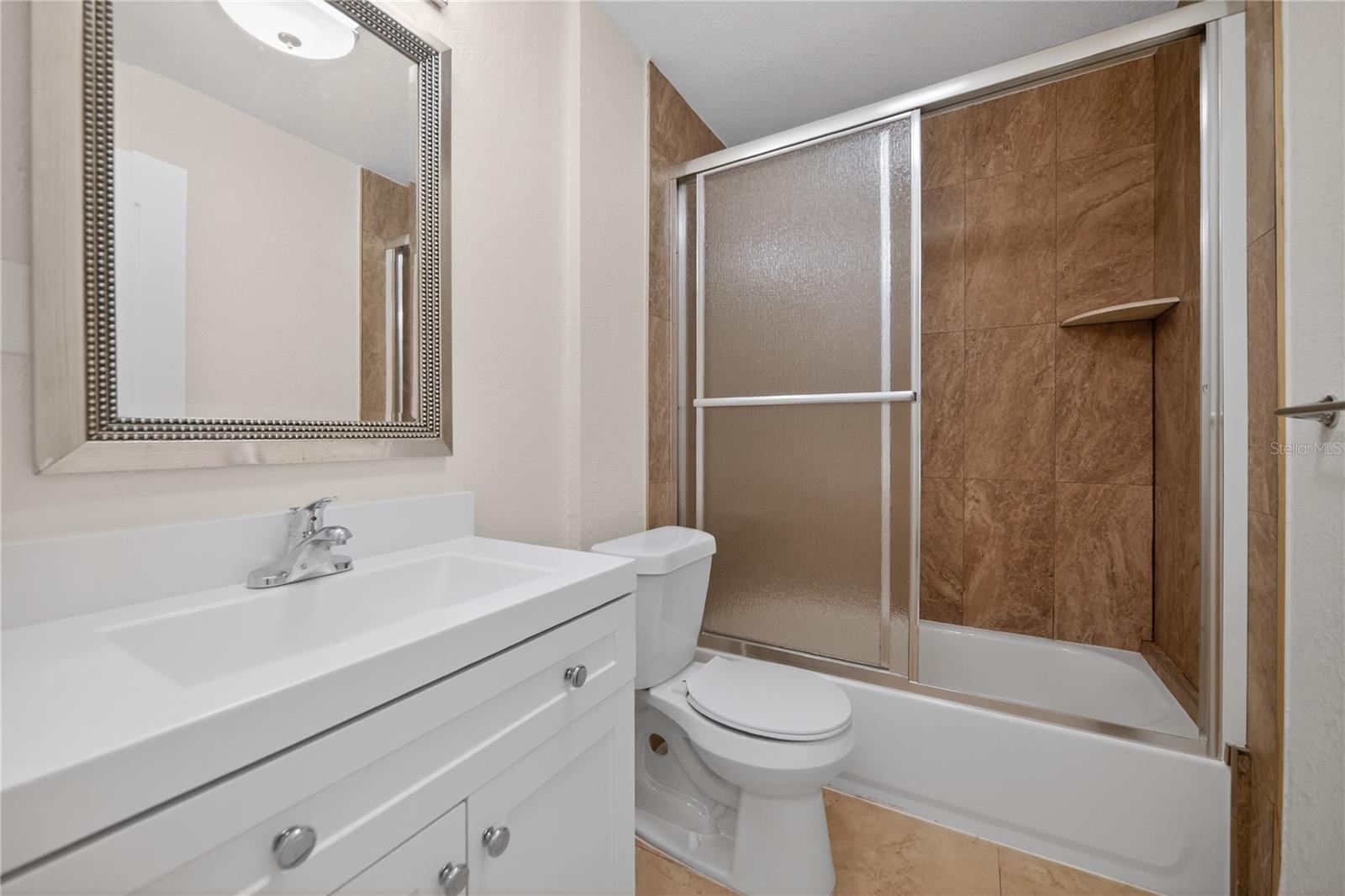 Image 15 of 30 For 2280 Norwell Avenue